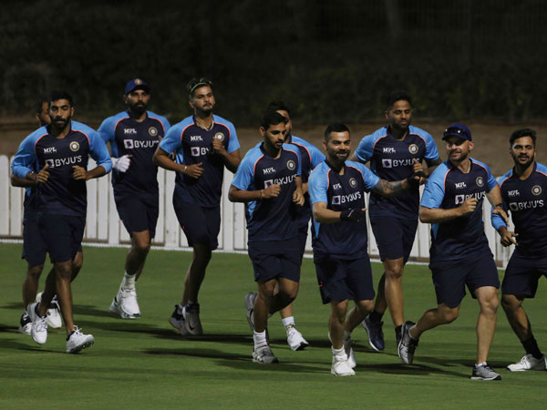 జింబాబ్వేతో మూడు వన్డేలకు ఎంపికైన భారత జట్టు: