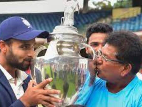 రెండు టైటిళ్లు మాత్రమే.. రెండు టైటిళ్లు మాత్రమే..