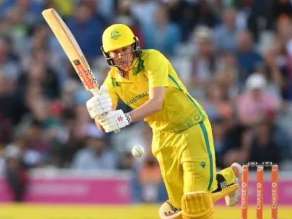  కరోనా వచ్చిన ప్లేయర్‌తో..