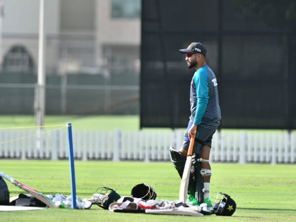 మిడిలార్డర్లో ఫకార్, ఇఫ్తికార్, ఆసిఫ్ అలీ మిడిలార్డర్లో ఫకార్, ఇఫ్తికార్, ఆసిఫ్ అలీ