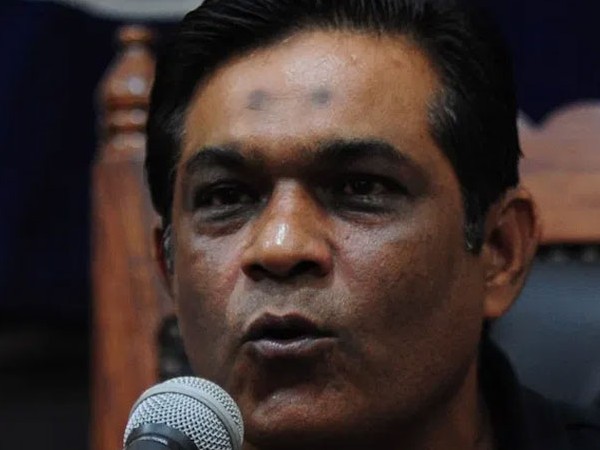 గెలుపు విషయంలో పాకే బెటరేమో..! 