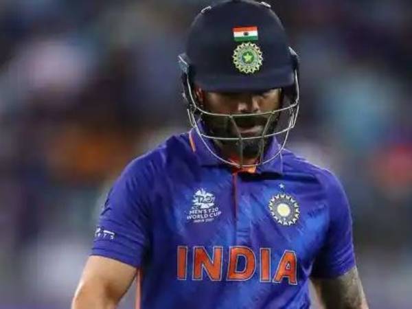 ఎక్స్ఫ్యాక్టర్ ఆటగాళ్లు.. ఎక్స్ఫ్యాక్టర్ ఆటగాళ్లు..