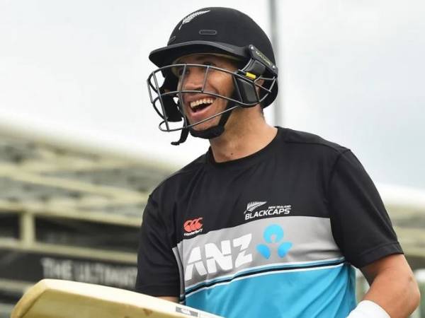 డ్రెస్సింగ్ రూంలో రాస్ టేలర్‌కు చేదు అనుభవాలు