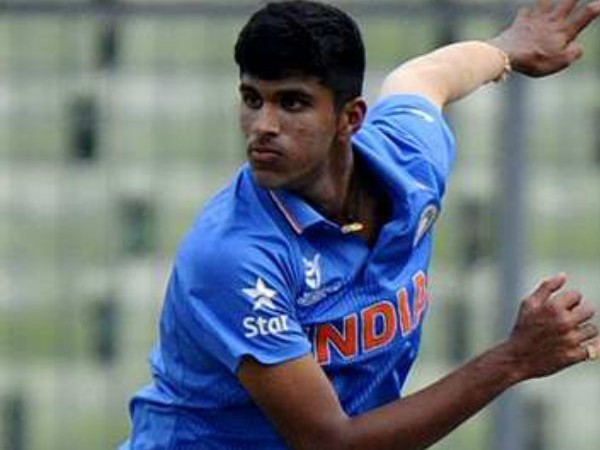 సిరాజ్ బౌలింగ్‌లో గాయపడి..