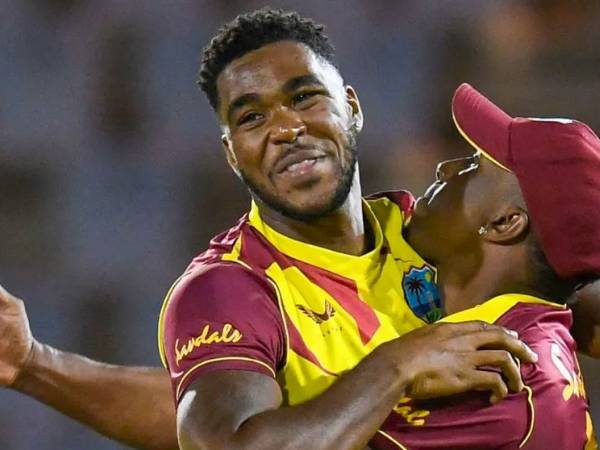 టీ20Iలలో సిక్స్‌-ఫర్‌లు సాధించినవారు