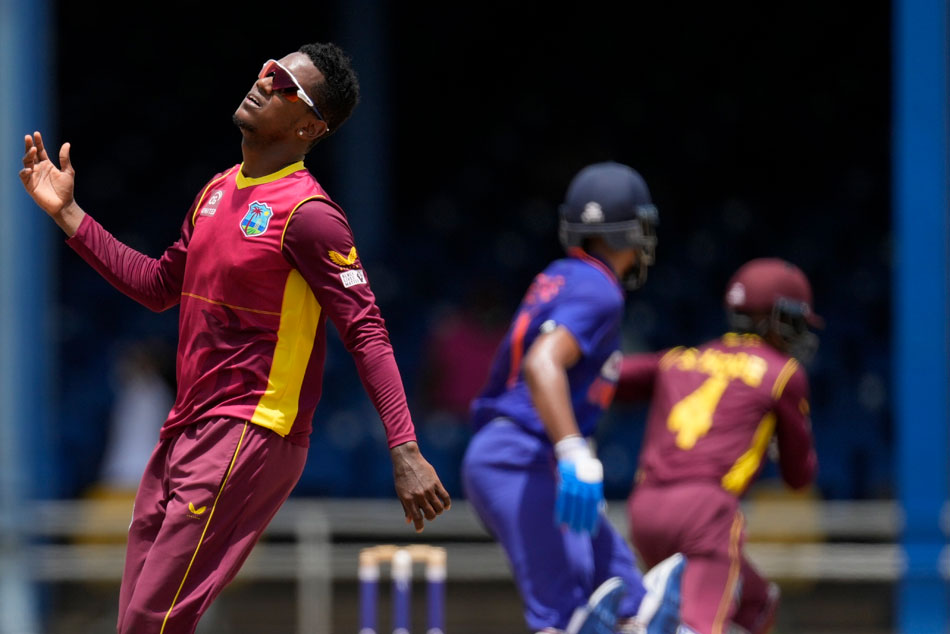 IND vs WI: Netizens Reacts As 2nd T20I Between India vs West Indies Gets Postponed By 2 Hours IND vs WI: Netizens Reacts As 2nd T20I Between India vs West Indies Gets Postponed By 2 Hours