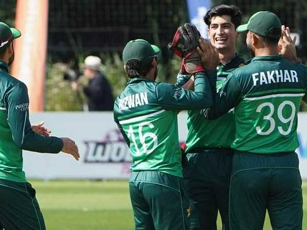 మీరు, నేను అనుకుంటే అయ్యే పని కాదిది