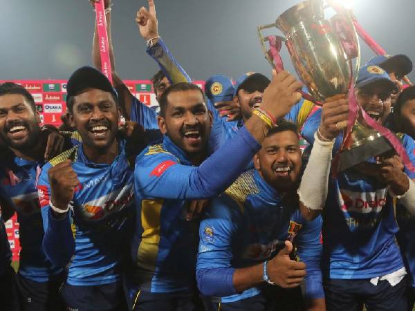 తుది జట్లు 