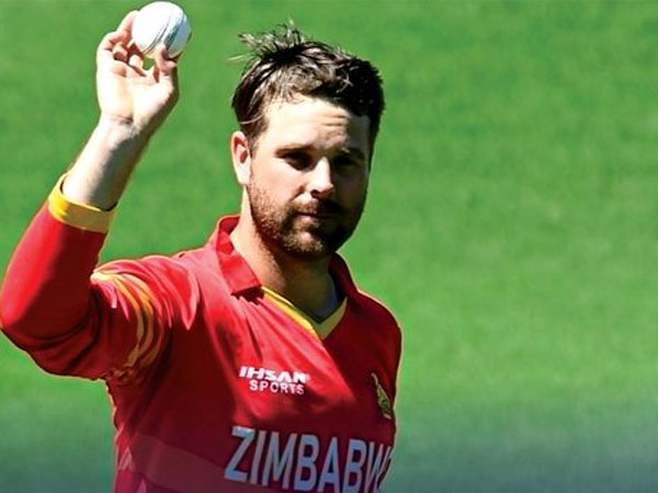 ర్యాన్ బర్ల్ ఫైర్..