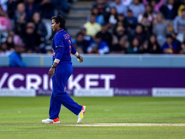 ఎంత చెప్పినా వినకుండా ముందుకెళ్తూనే ఉంది