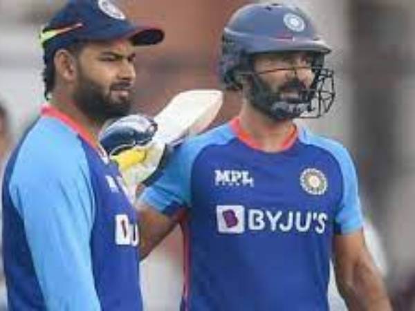  దినేశ్ కార్తీక్? రిషభ్ పంత్? ఎవరు