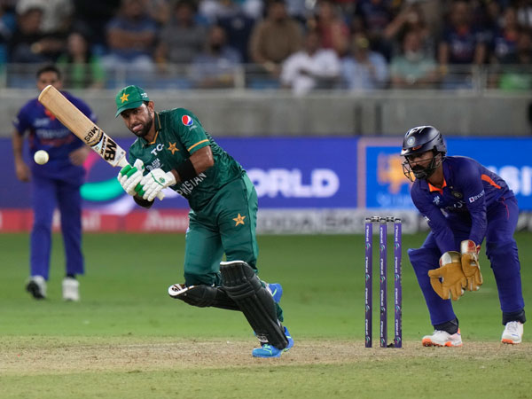 కోలుకున్న పాక్..