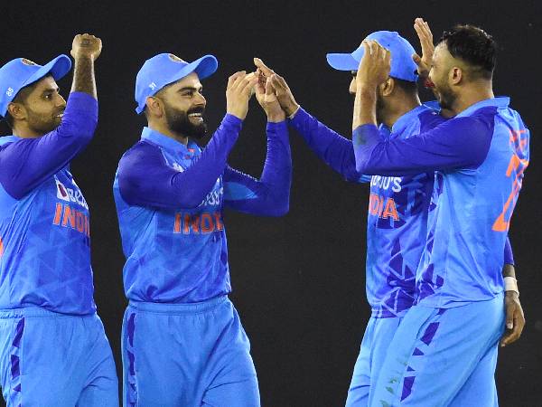 పేసర్లకు సహకరించే వీలు