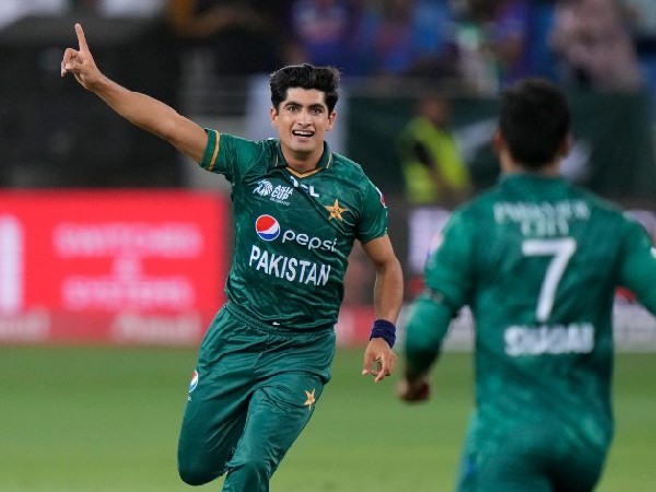 నసీమ్ షా అద్భుత క్రికెటర్ కాగలడు