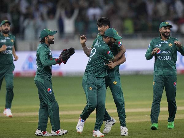 అప్పుడప్పుడు కెప్టెన్సీ చేయాలి..