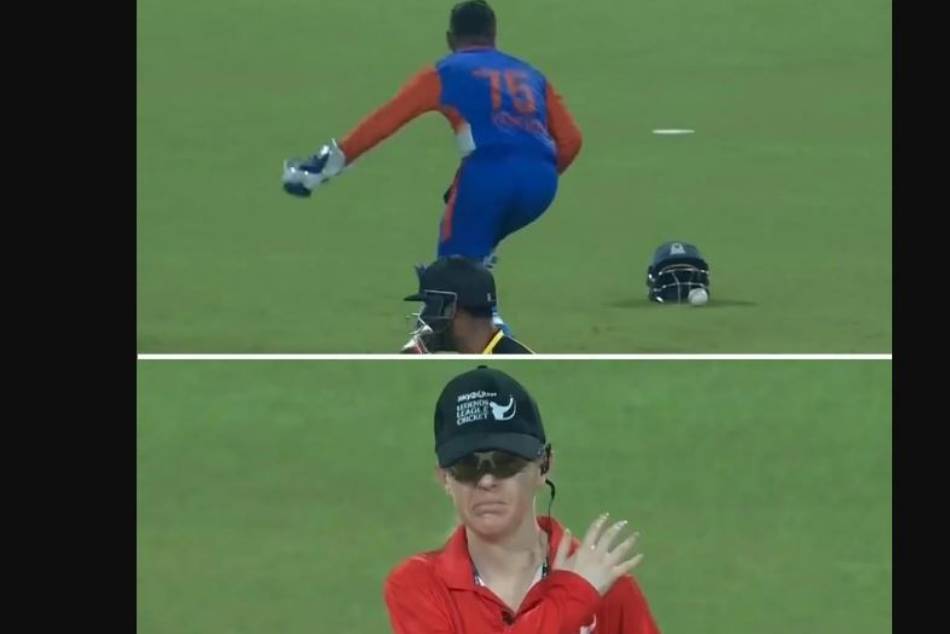 Five runs penalty for India Maharajas as the ball touched Parthiv Patels helmet Five runs penalty for India Maharajas as the ball touched Parthiv Patels helmet