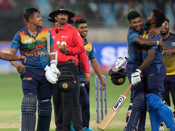 ఎక్స్‌ట్రాలతోనే విక్టరీ..