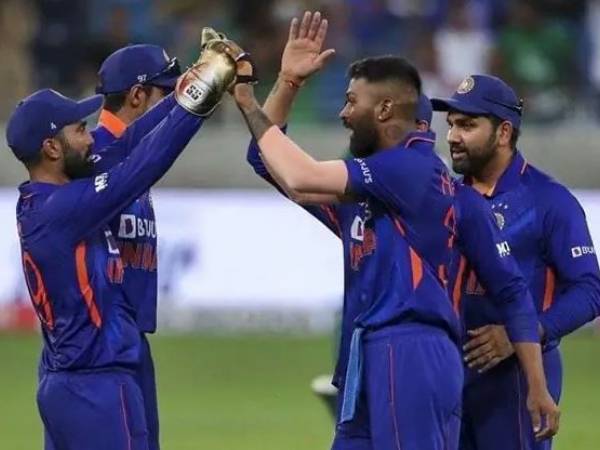  బుమ్రా, హర్షల్ పటేల్ ఎంపిక..