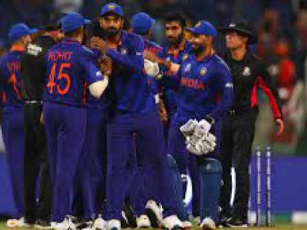 భారీ ప్రయోగంతో..