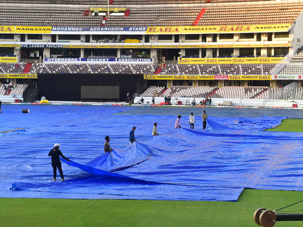 వేలాదిమంది ఒకే చోట..