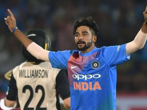  సిరాజ్‌కు చాన్స్..