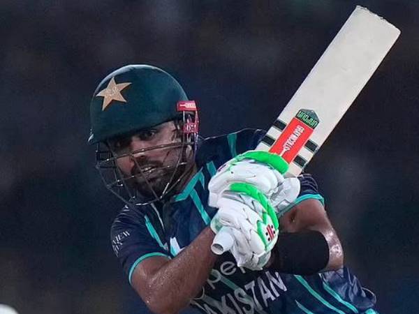  రిజ్వాన్, మసూద్ త్వరగానే ఔటయినా..