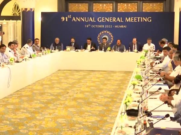 హాజరైంది వీరే..