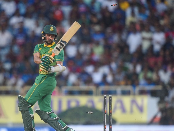 1. టాస్ గెలిచి సౌతాఫ్రికా బ్యాటింగ్ ఎంచుకోవడం