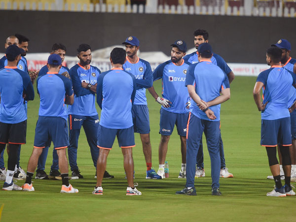  బౌలింగ్‌ బాగుంటేనే..