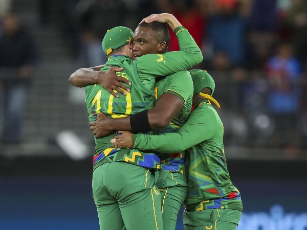 సఫారీ ఉచ్చులో భారత బ్యాటర్లు..