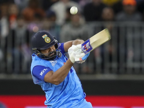 ఓపెనర్ల వైఫల్యం..