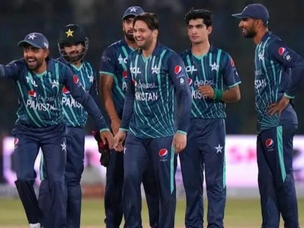  దాయాదీ దేశాలకు..