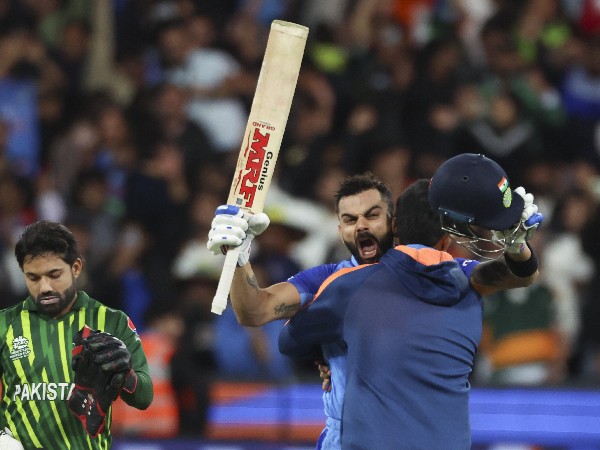 ఆ రెండు సిక్సర్లు.. ఆ రెండు సిక్సర్లు..