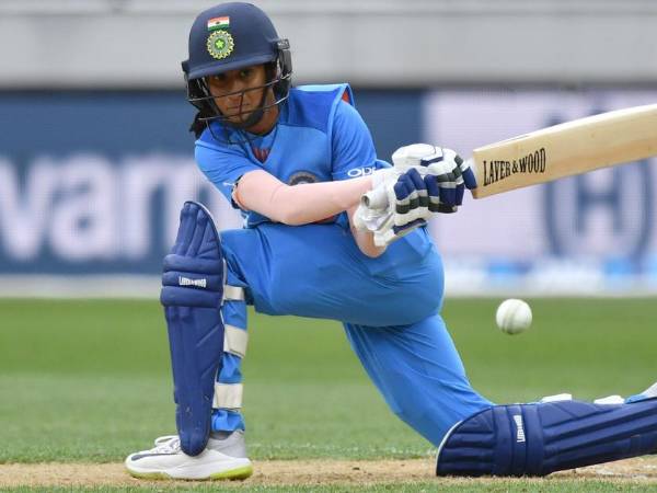  రెండు స్థానాలు ఎగబాకిన హర్మన్ ప్రీత్