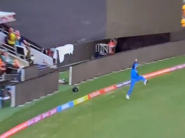 తక్కువ పరుగులకే..