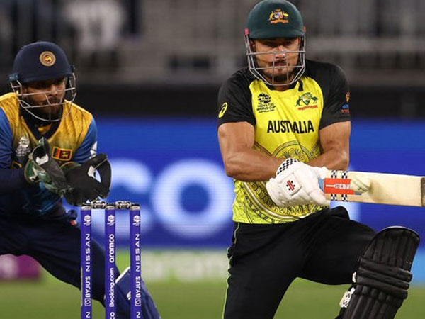 మార్కస్ స్టోయినీస్ విధ్వంసం..