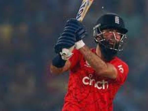  డిఫెరెంట్ లైనప్‌ను ప్రయోగిస్తూ..