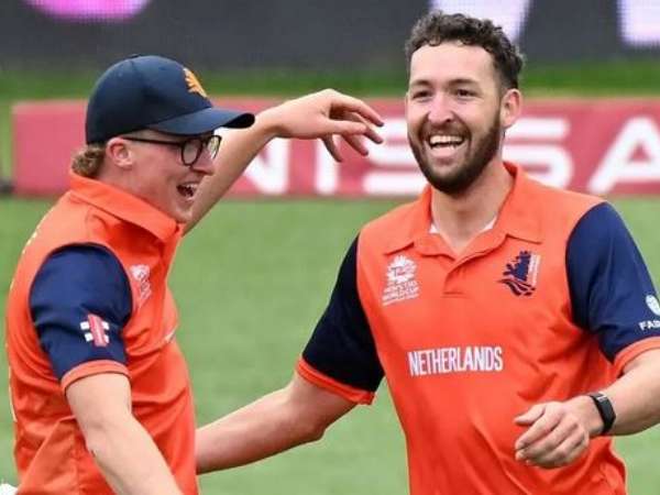  నెదర్లాండ్స్ కట్టడి..