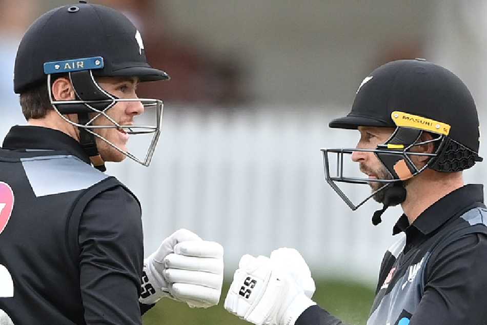 Conway and Glenn Phillips scored rapid fifties as New Zealand set 208 target against Bangladesh Conway and Glenn Phillips scored rapid fifties as New Zealand set 208 target against Bangladesh