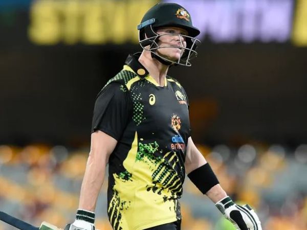 బౌలర్ల వైఫల్యం