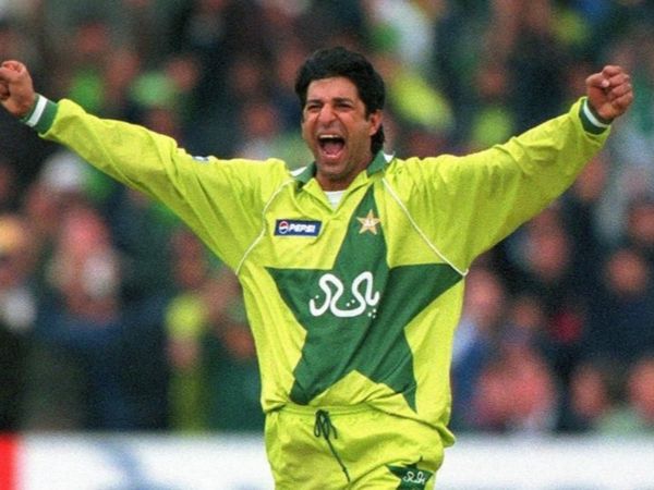 ఎందుకు ఆడలేదంటూ..