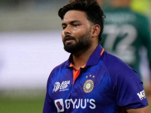 పంత్ సెట్ అవ్వడం లేదు..