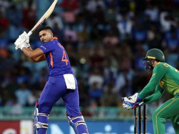 పిచ్ కఠినంగా..