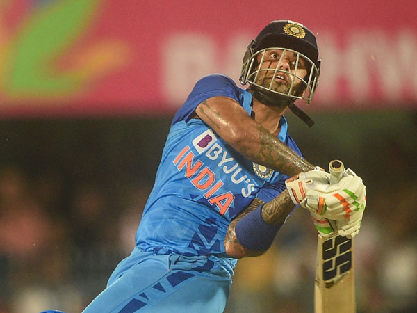 చెలరేగిన సూరీడు..