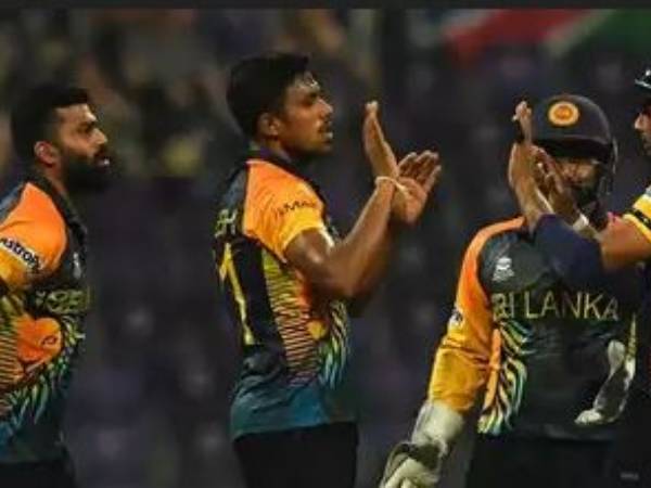 యూఏఈ బోణీ.. యూఏఈ బోణీ..