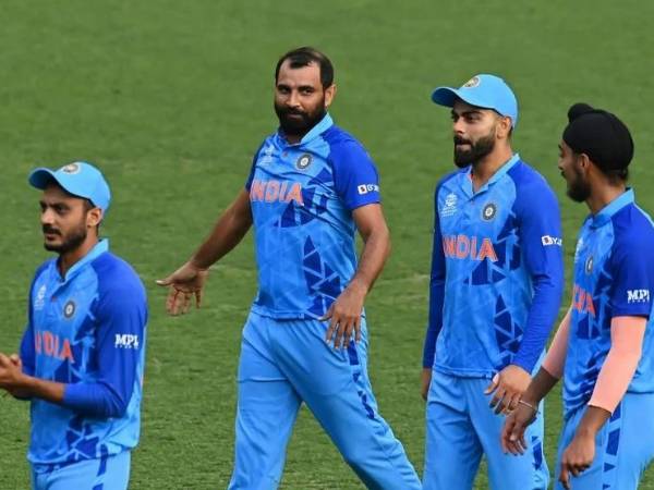 ఏం ఆడకుండానే..