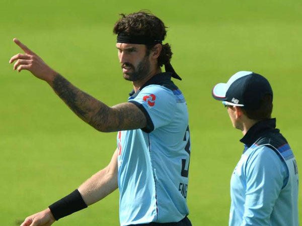 ఇంగ్లాండ్ బౌలర్..