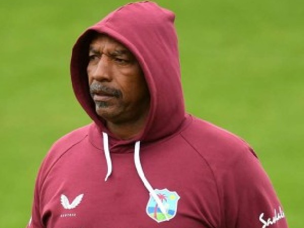 హెడ్ కోచ్ రిజైన్..