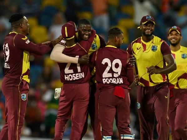 సిమ్మన్స్ హయాంలోనే..