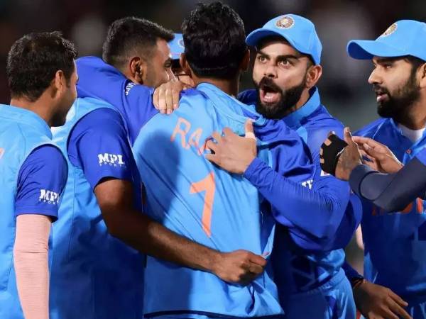  బ్యాటింగ్, బౌలింగ్‌లో మార్పుల్లేవ్..